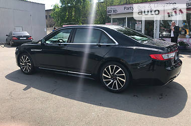 Седан Lincoln Continental 2017 в 