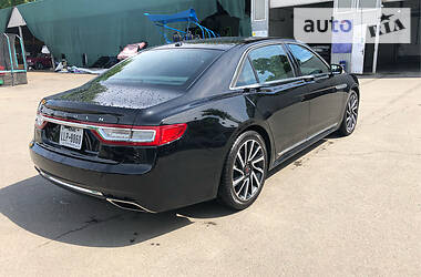 Седан Lincoln Continental 2017 в 