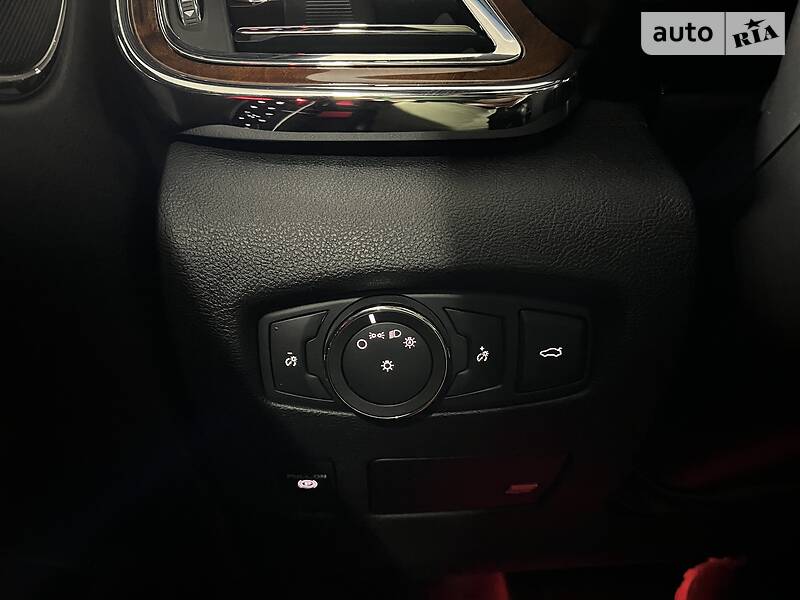 Седан Lincoln Continental 2018 в Києві