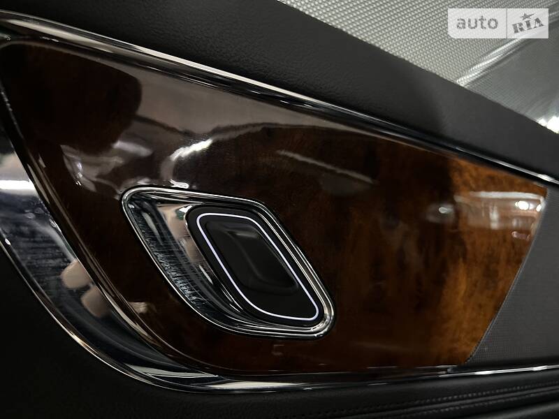 Седан Lincoln Continental 2018 в Києві