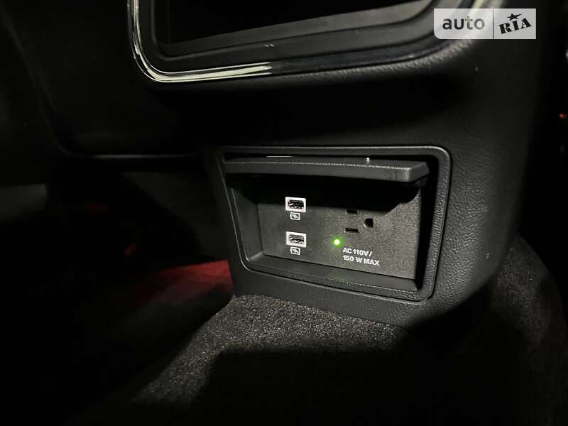 Седан Lincoln Continental 2018 в Києві