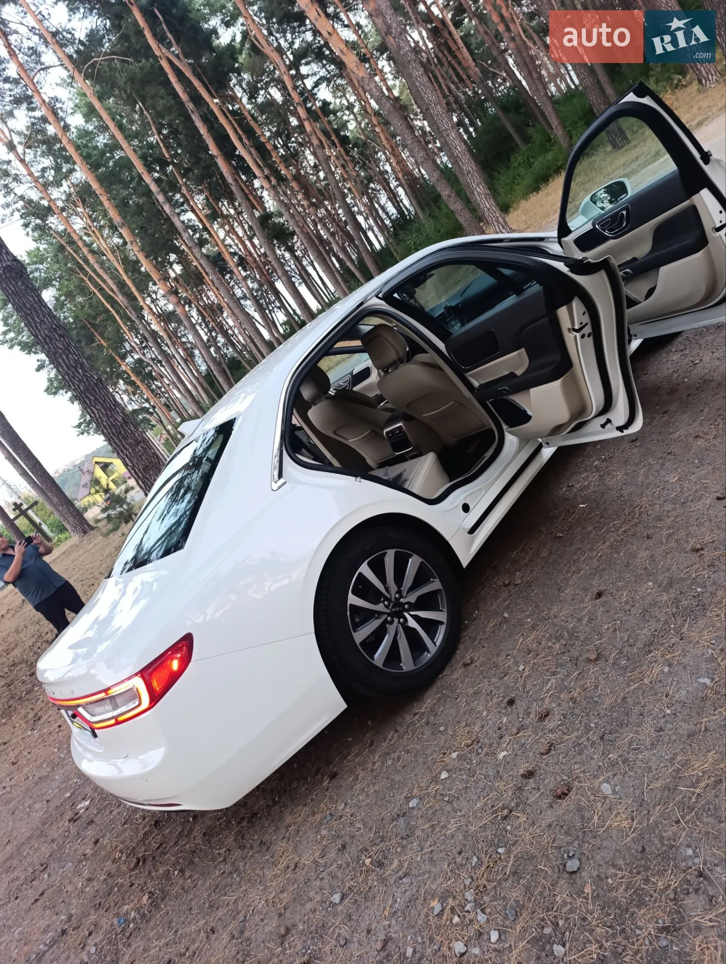 2019 Lincoln Continental - мініатюра 17