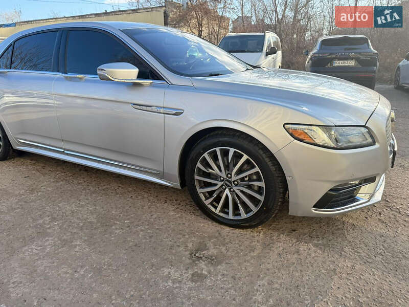 Седан Lincoln Continental 2017 в Киеве