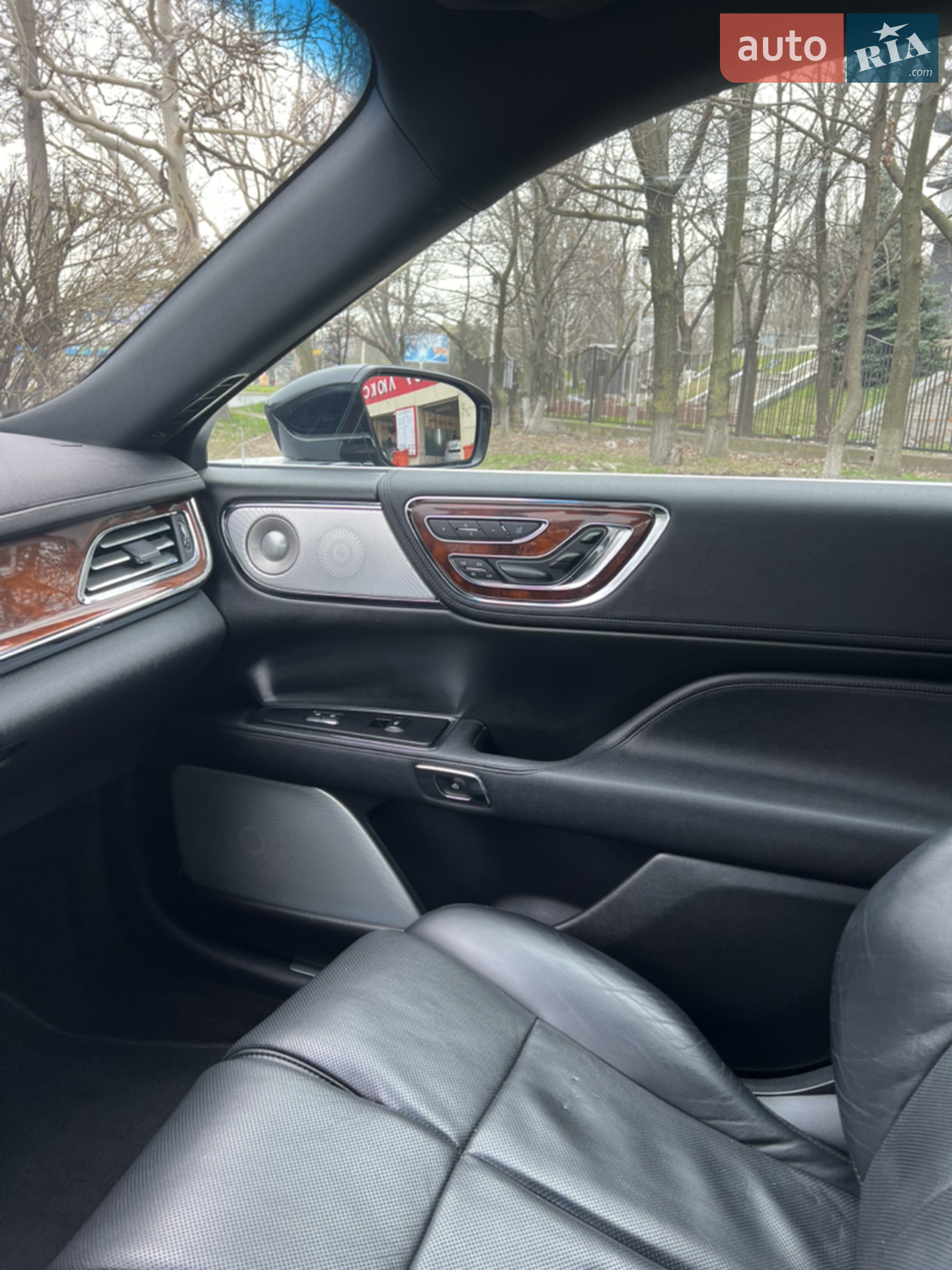 2020 Lincoln Continental - мініатюра 16