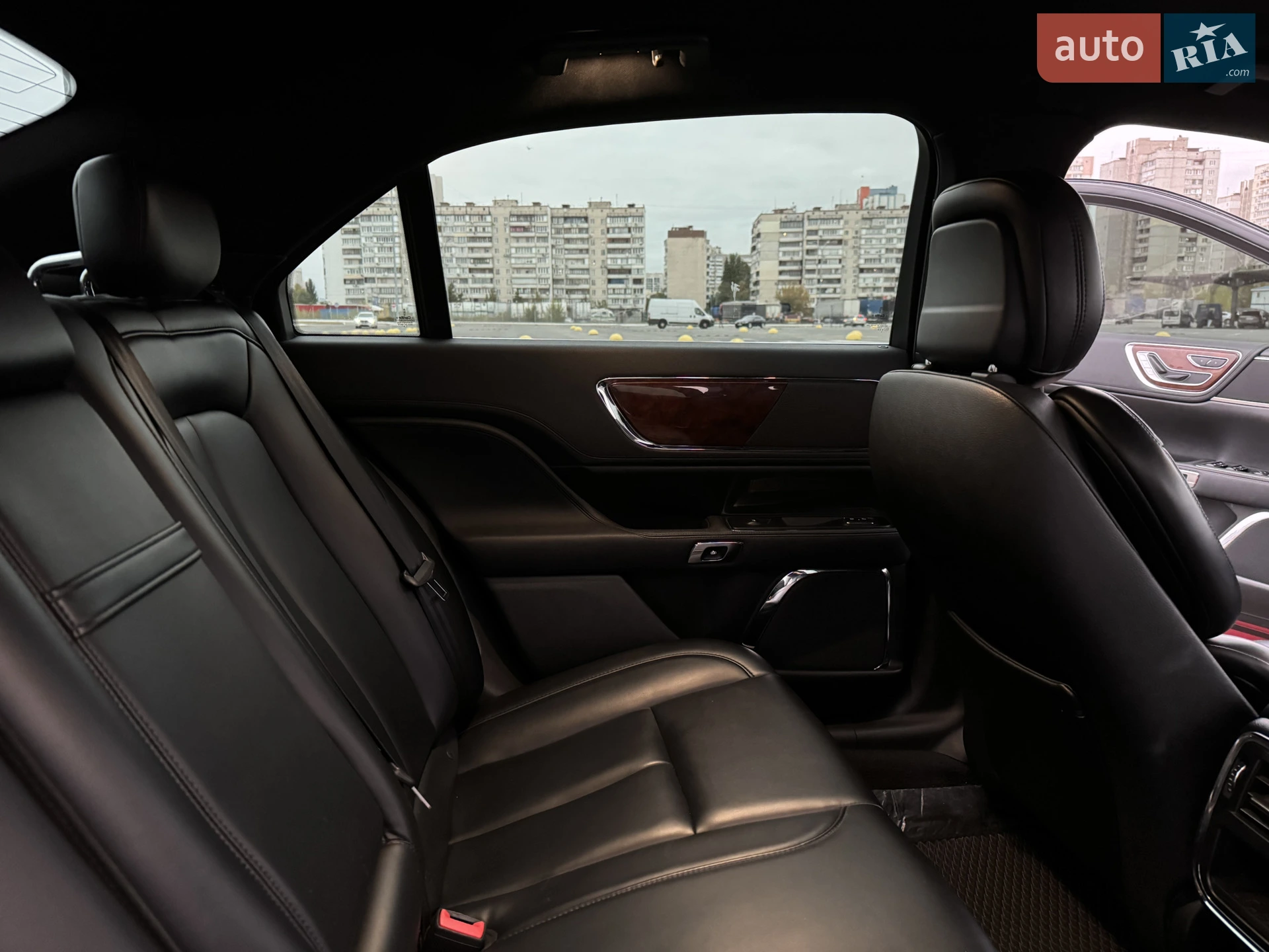 2020 Lincoln Continental - мініатюра 40