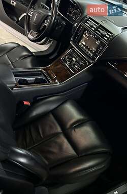 Седан Lincoln Continental 2017 в 