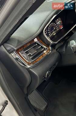 Седан Lincoln Continental 2017 в 