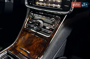 Седан Lincoln Continental 2017 в 