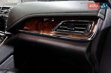 Седан Lincoln Continental 2017 в 