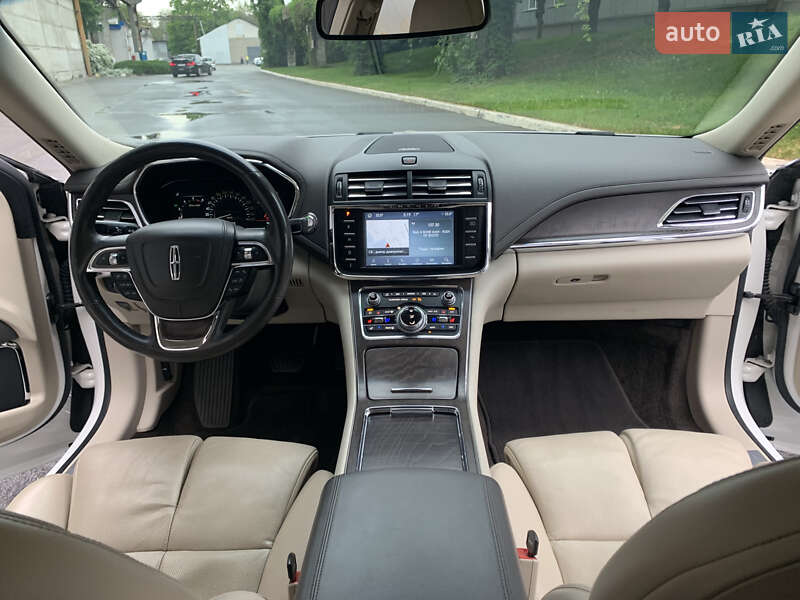 Седан Lincoln Continental 2017 в Днепре