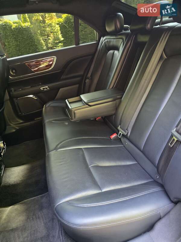 Седан Lincoln Continental 2017 в Одессе