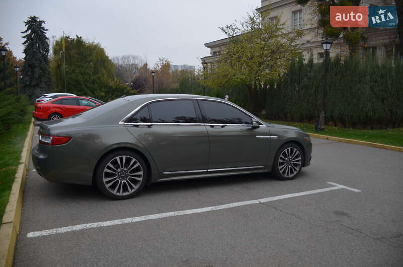 Седан Lincoln Continental 2016 в Киеве