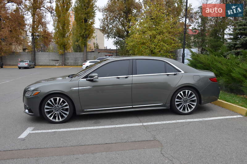 Седан Lincoln Continental 2016 в Киеве
