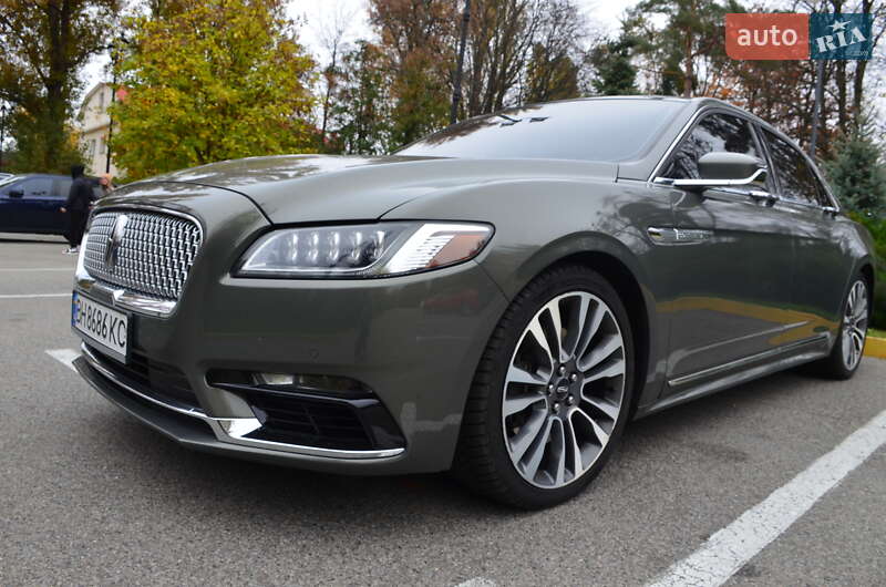 Седан Lincoln Continental 2016 в Киеве