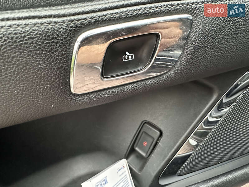 Седан Lincoln Continental 2016 в Чернівцях