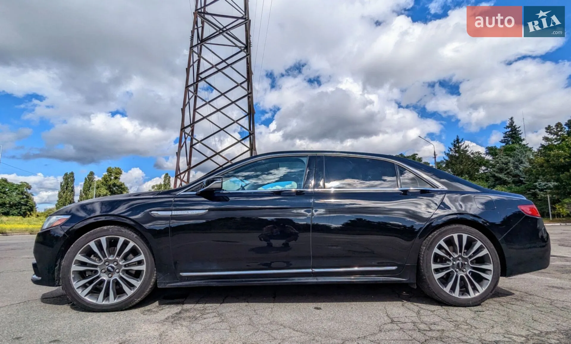 2016 Lincoln Continental - мініатюра 3