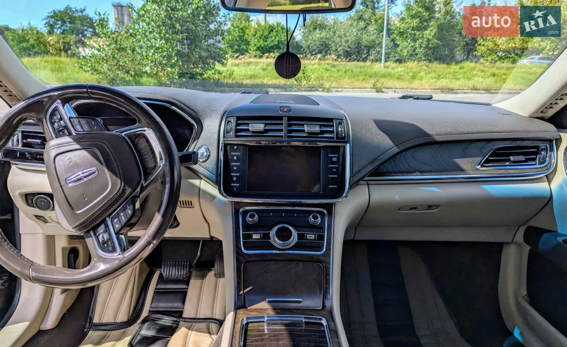 2016 Lincoln Continental - мініатюра 20