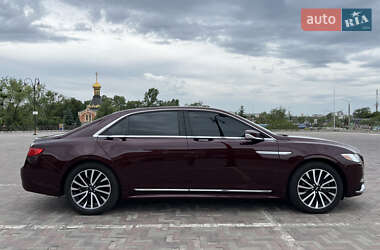 Седан Lincoln Continental 2016 в 