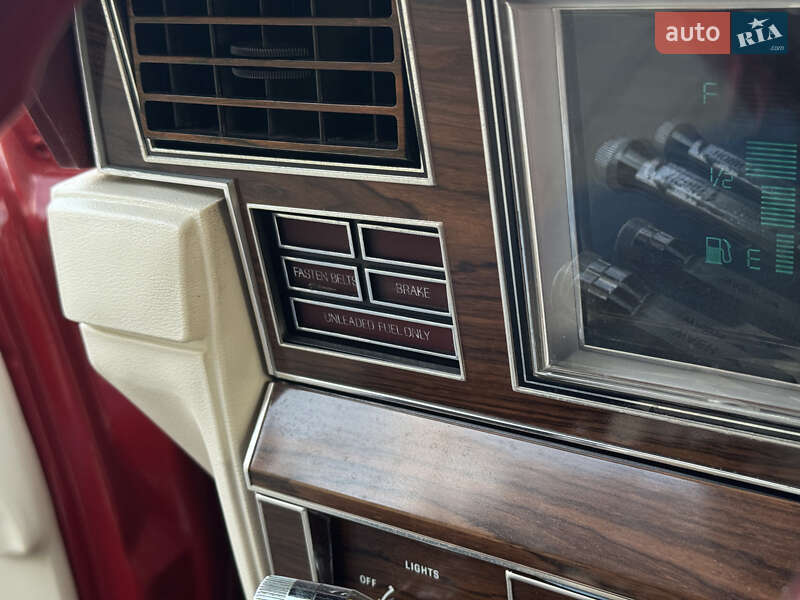 Купе Lincoln Continental 1980 в Луцке