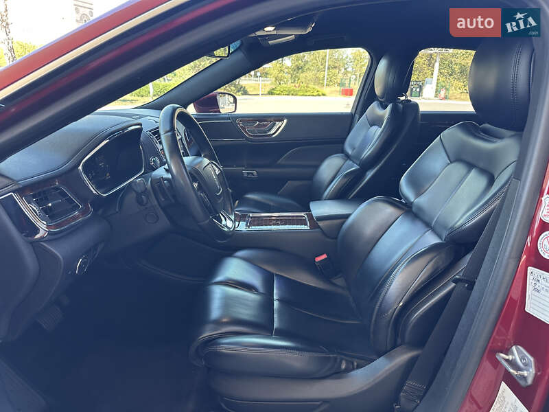 Седан Lincoln Continental 2017 в Києві фото 24 Седан Lincoln Continental 2017 в Києві
