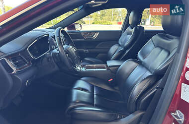 Седан Lincoln Continental 2017 в 