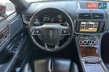 Седан Lincoln Continental 2017 в 