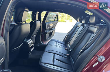 Седан Lincoln Continental 2017 в 
