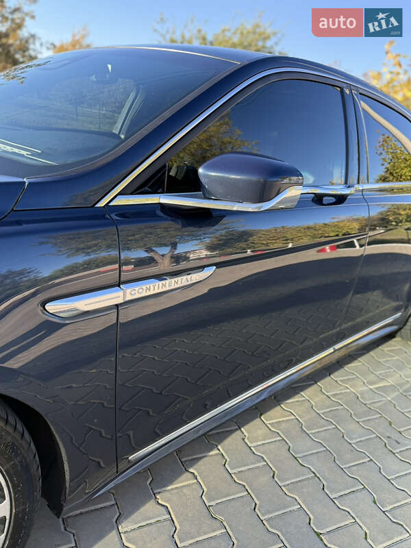 Седан Lincoln Continental 2017 в Измаиле фото 11 Седан Lincoln Continental 2017 в Измаиле