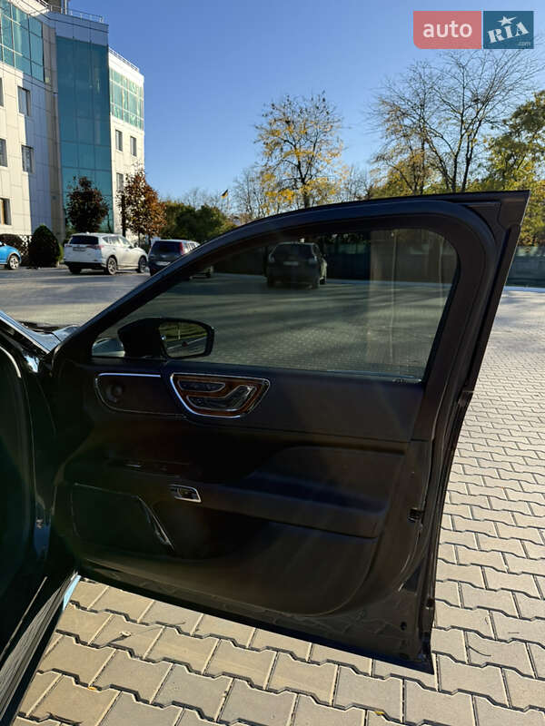 Седан Lincoln Continental 2017 в Измаиле фото 17 Седан Lincoln Continental 2017 в Измаиле