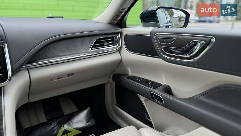 Седан Lincoln Continental 2016 в Києві фото 27 Седан Lincoln Continental 2016 в Києві