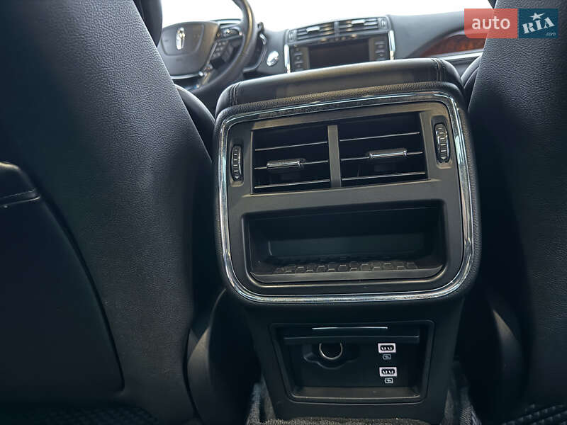 Седан Lincoln Continental 2020 в Києві