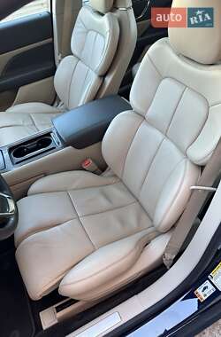 Седан Lincoln Continental 2018 в Дніпрі