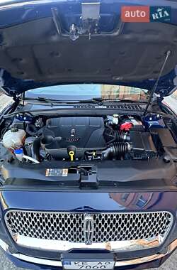 Седан Lincoln Continental 2018 в Дніпрі