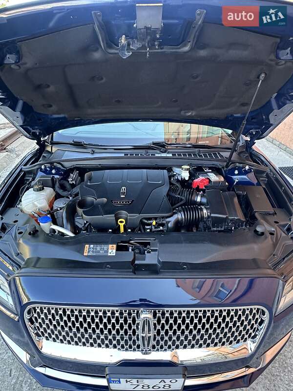 Седан Lincoln Continental 2018 в Дніпрі