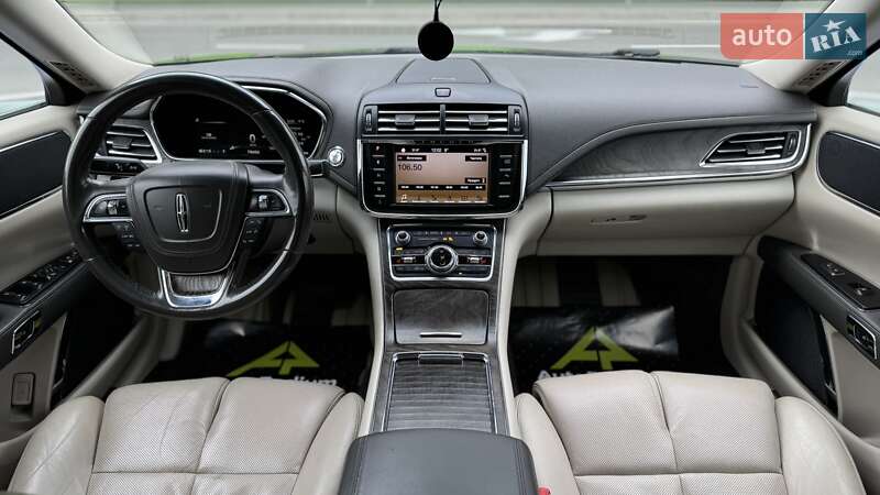 Седан Lincoln Continental 2016 в Киеве