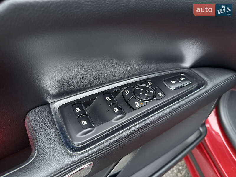 Седан Lincoln Continental 2017 в Киеве