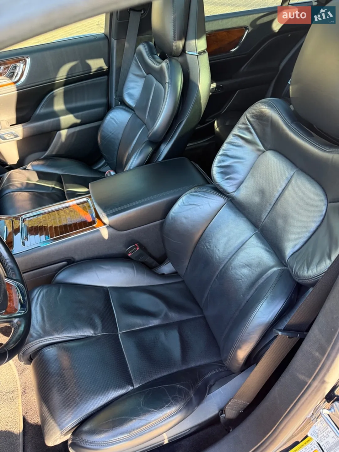 2017 Lincoln Continental - мініатюра 12
