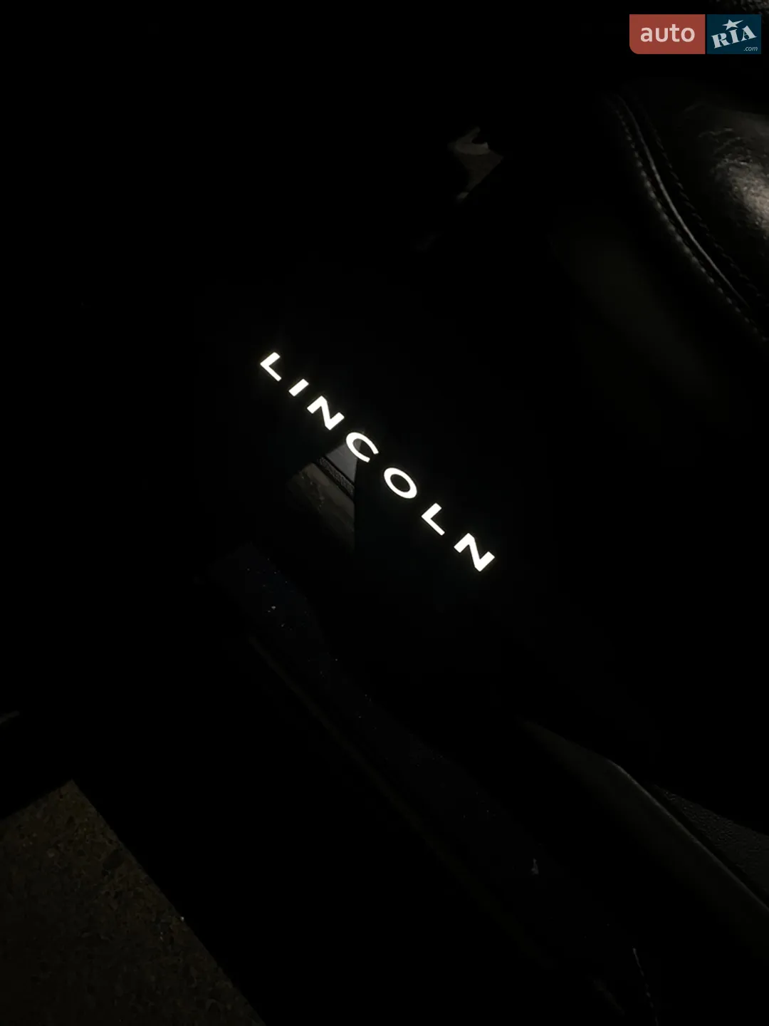 2017 Lincoln Continental - мініатюра 19