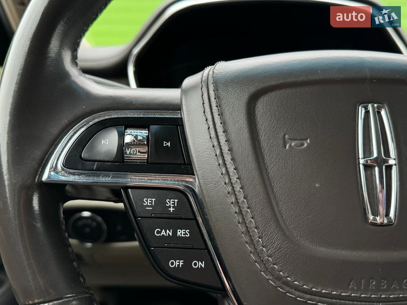 Седан Lincoln Continental 2016 в Києві