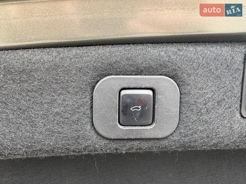 Седан Lincoln Continental 2016 в Києві фото 8 Седан Lincoln Continental 2016 в Києві