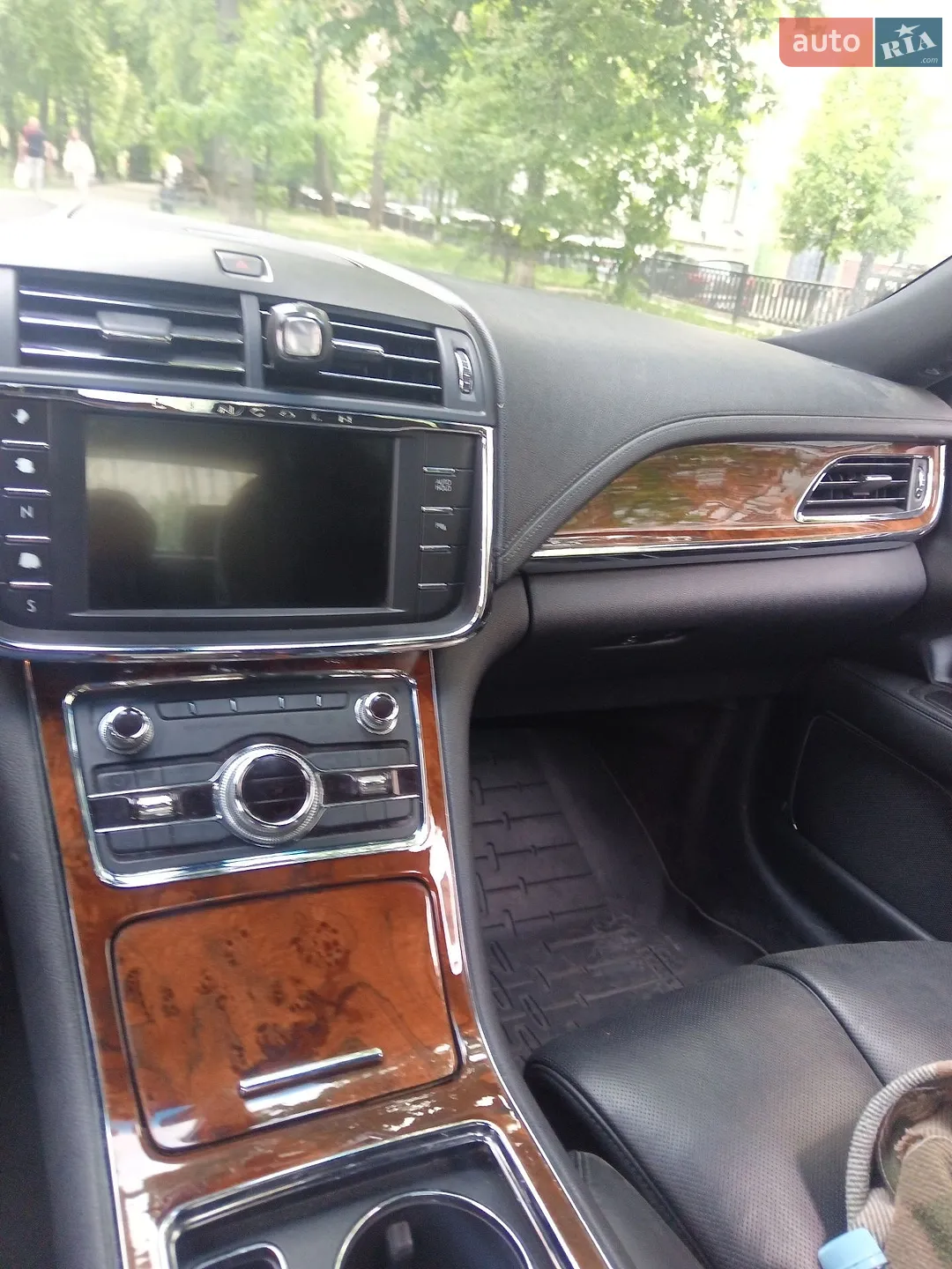 2017 Lincoln Continental - мініатюра 8
