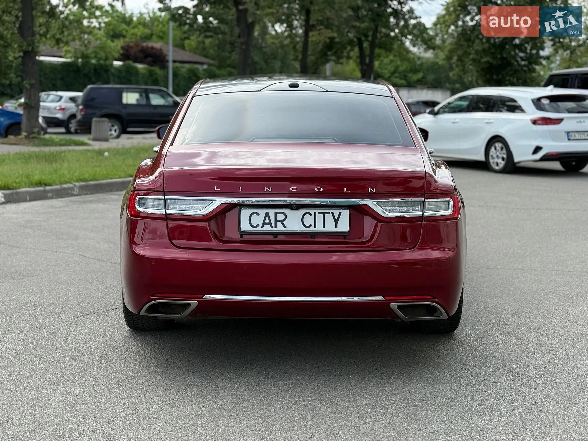 2016 Lincoln Continental - мініатюра 4