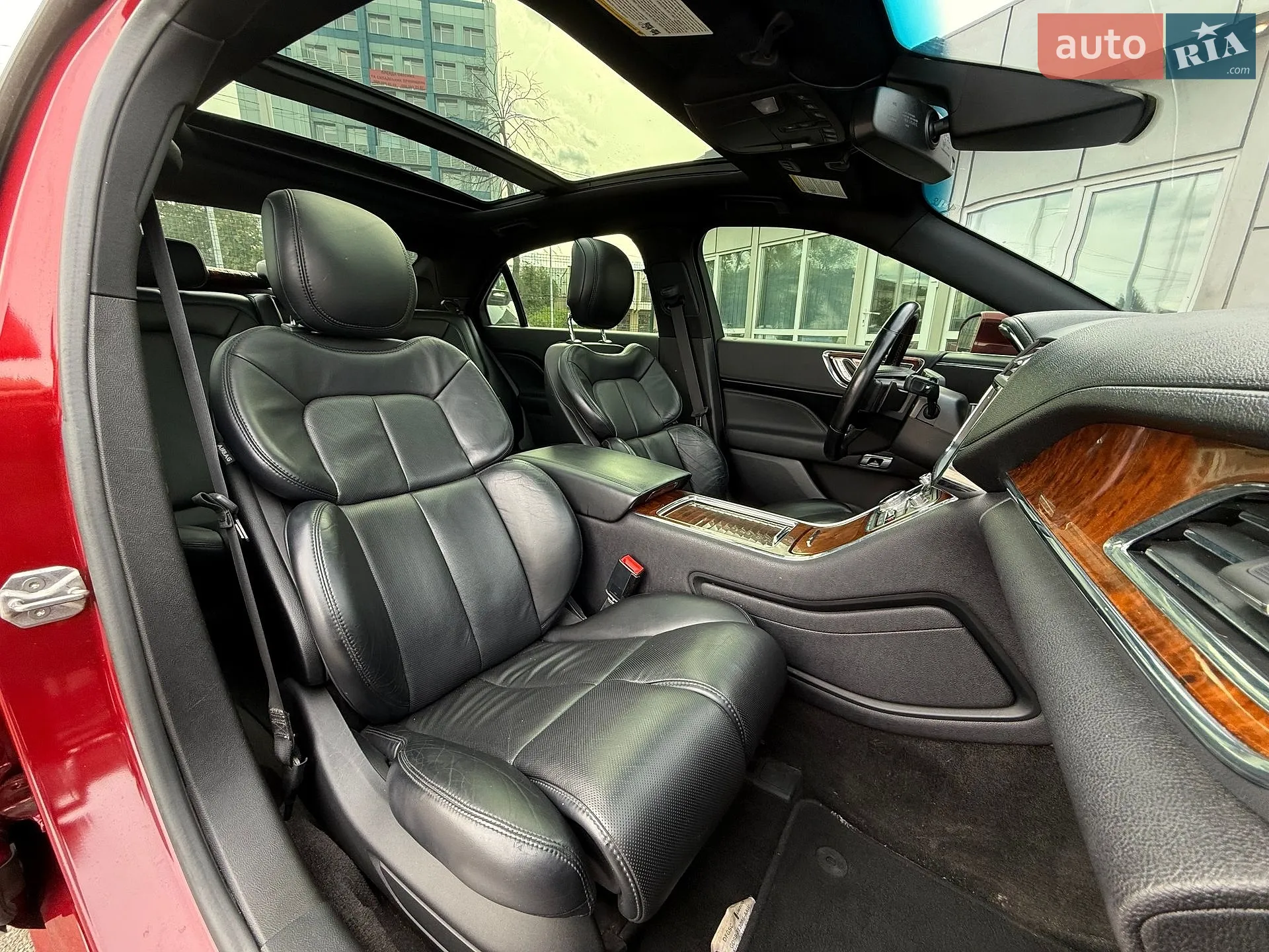 2016 Lincoln Continental - мініатюра 12