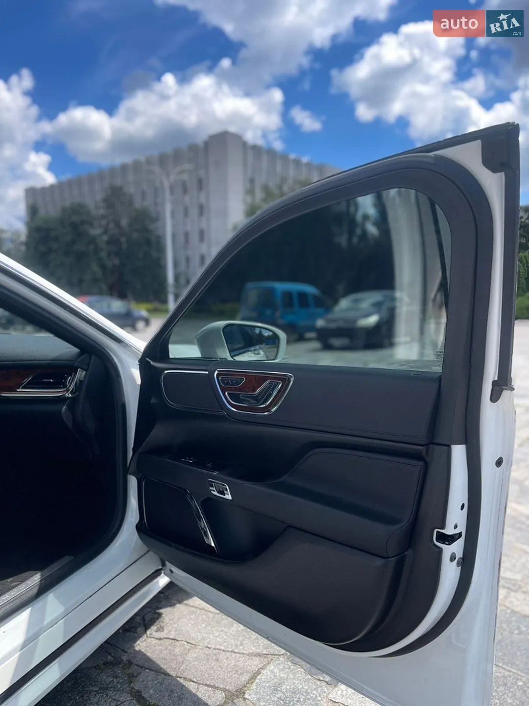 2020 Lincoln Continental - мініатюра 17
