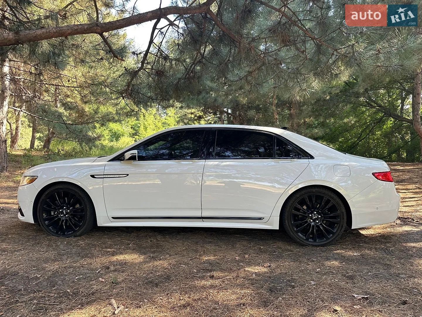2019 Lincoln Continental - мініатюра 7
