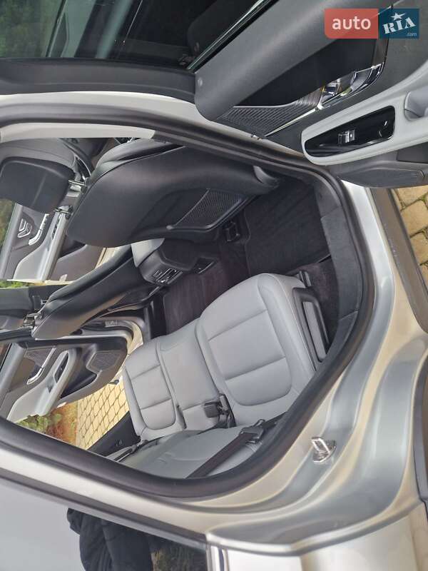 Позашляховик / Кросовер Lincoln Corsair 2019 в Хмельницькому фото 19 Позашляховик / Кросовер Lincoln Corsair 2019 в Хмельницькому