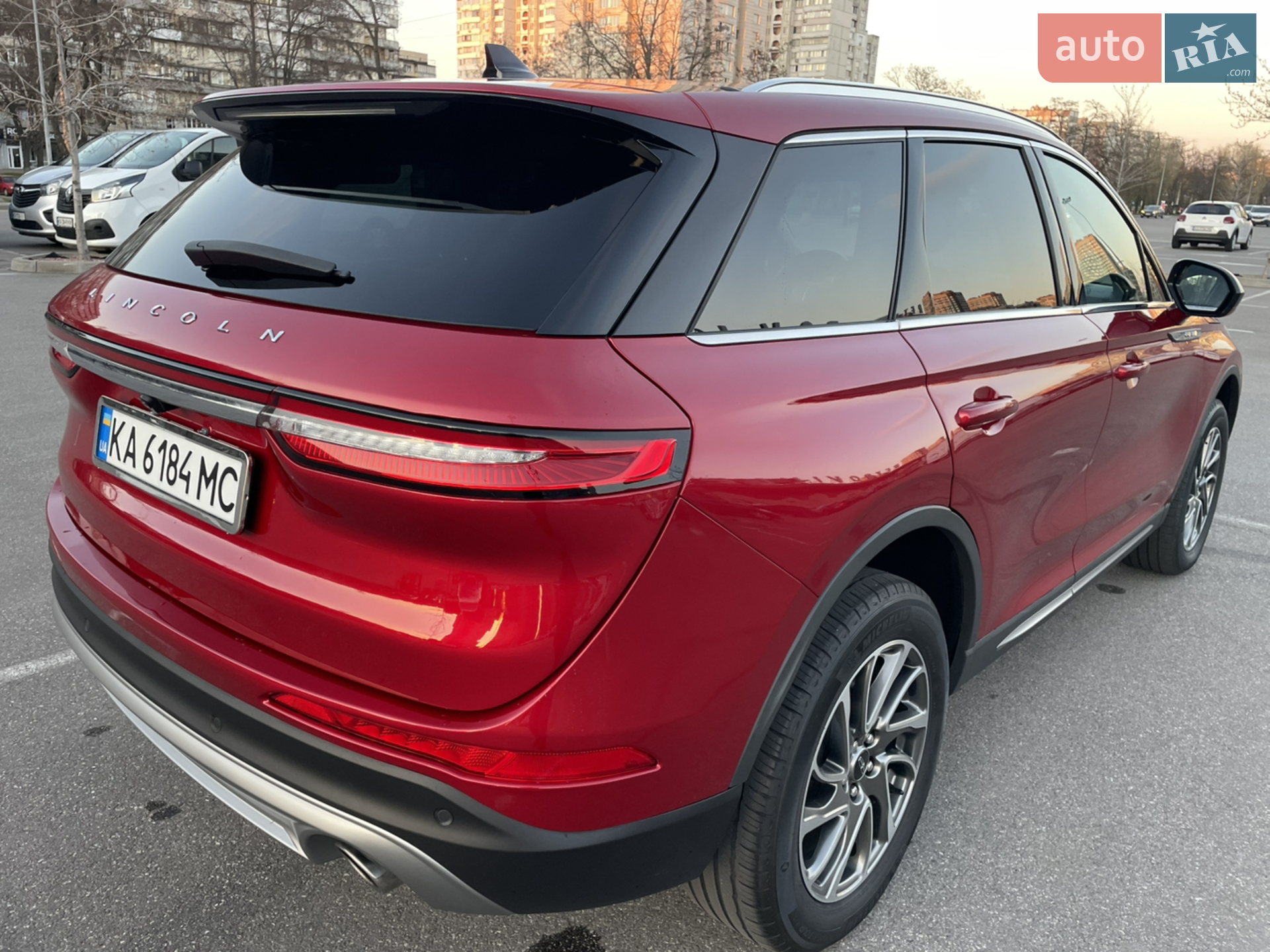 2021 Lincoln Corsair - мініатюра 10
