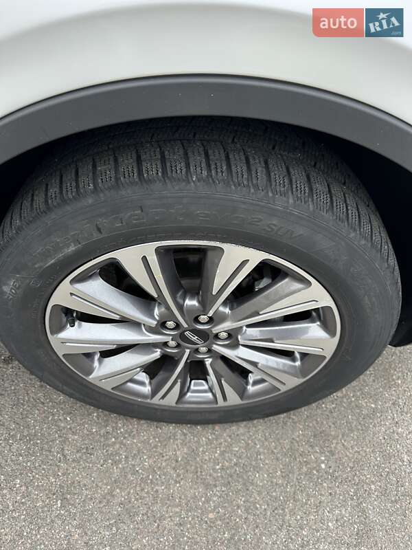 Позашляховик / Кросовер Lincoln Corsair 2022 в Києві