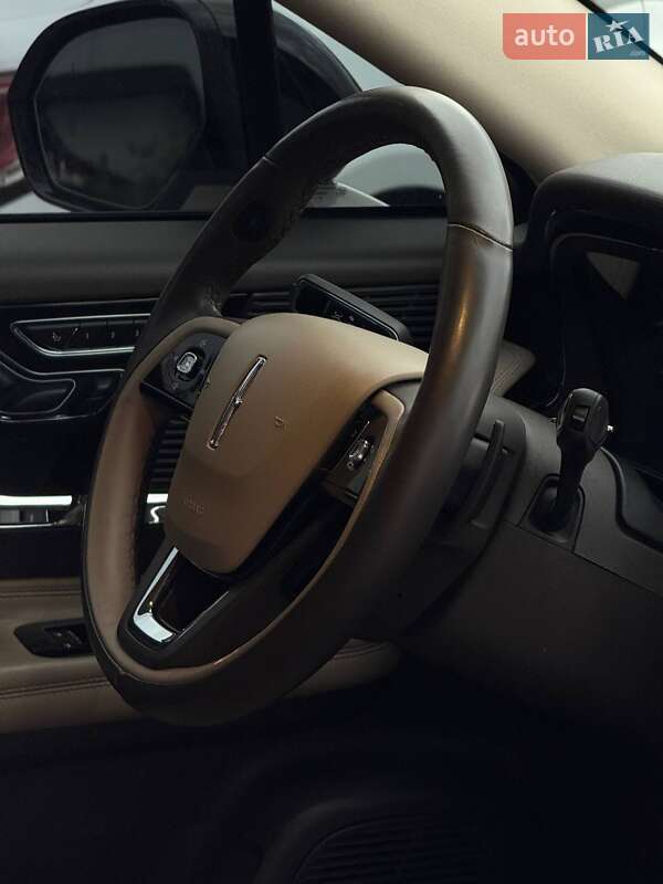 Позашляховик / Кросовер Lincoln Corsair 2022 в Чернівцях