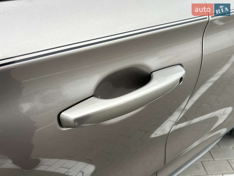 Позашляховик / Кросовер Lincoln Corsair 2021 в Одесі фото 26 Позашляховик / Кросовер Lincoln Corsair 2021 в Одесі